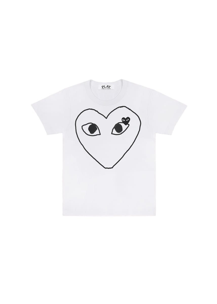 Commedes Garçons PLAY cotton t-shirt featuring a large outline of an heart