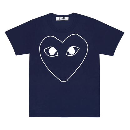 Commedes Garçons PLAY cotton t-shirt featuring a large outline of an heart