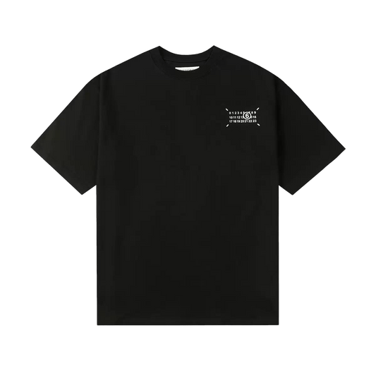 Maison Margiela T-shirt featuring  numerical logo graphic on the chest