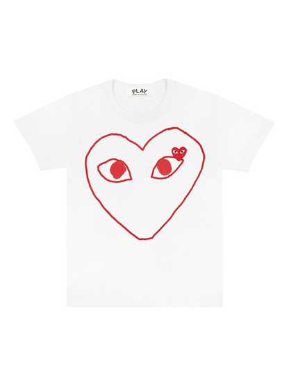 Commedes Garçons PLAY cotton t-shirt featuring a large outline of an heart