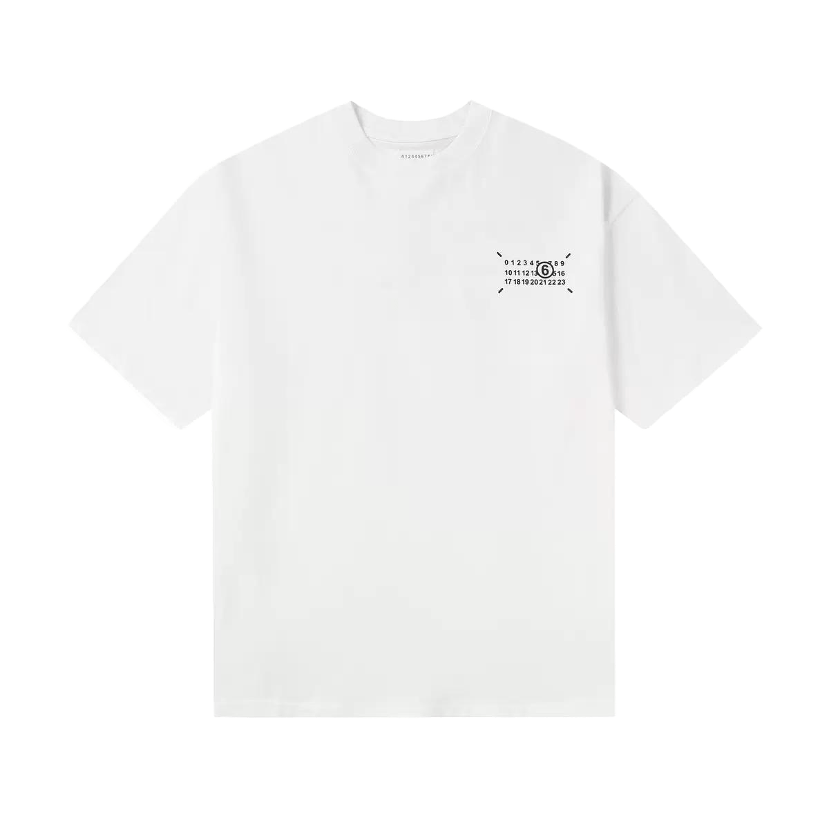 Maison Margiela T-shirt featuring  numerical logo graphic on the chest